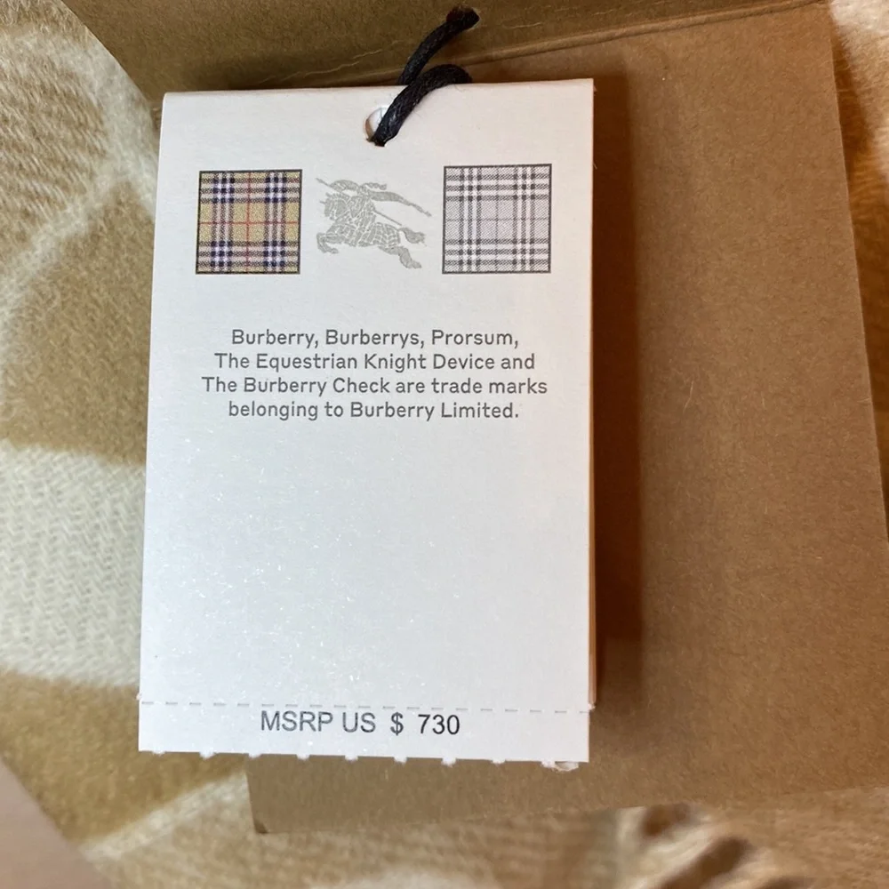 Authentic Burberry TB monogram jacquard cashmere scarf, NWT - Picture 5 of 8